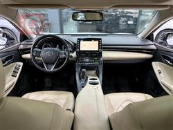 تويوتا أفالون